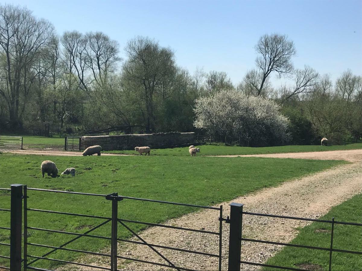 Weatherhead Farm Shepherds Hut Villa Buckingham Buitenkant foto